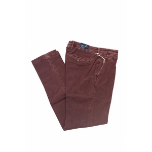 Chino Model Trousers. Front Pockets And Back Pockets. Logo Button. Logo Embroidered On The Pocket. Pony Skin Label With Logo.