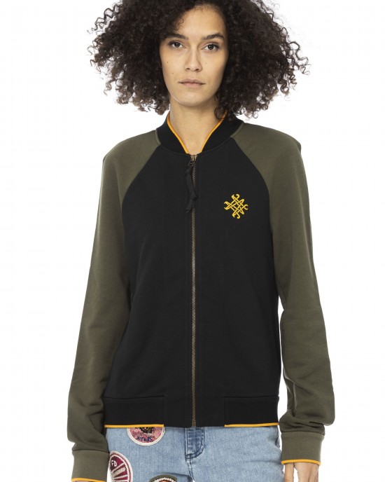 Two-tone Fleece Sweater. Long Sleeves. Front Zip Closure. Logo Embroidered On The Front.