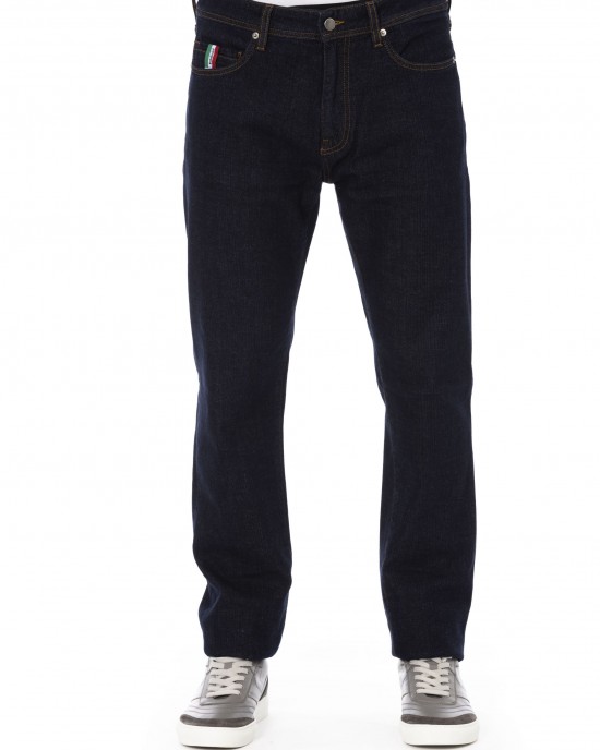 Regular Man Jeans With Logo Button. Front Pockets With Tricolor Insert. Rear Pockets. Label With Logo. Contrast Stitching