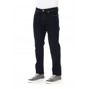 Regular Man Jeans With Logo Button. Front Pockets With Tricolor Insert. Rear Pockets. Label With Logo. Contrast Stitching.