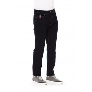 Regular Man Jeans With Logo Button. Front Pockets With Tricolor Insert. Rear Pockets. Label With Logo. Contrast Stitching.