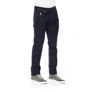 Regular Man Jeans With Logo Button. Front Pockets With Tricolor Insert. Rear Pockets. Label With Logo. Contrast Stitching.