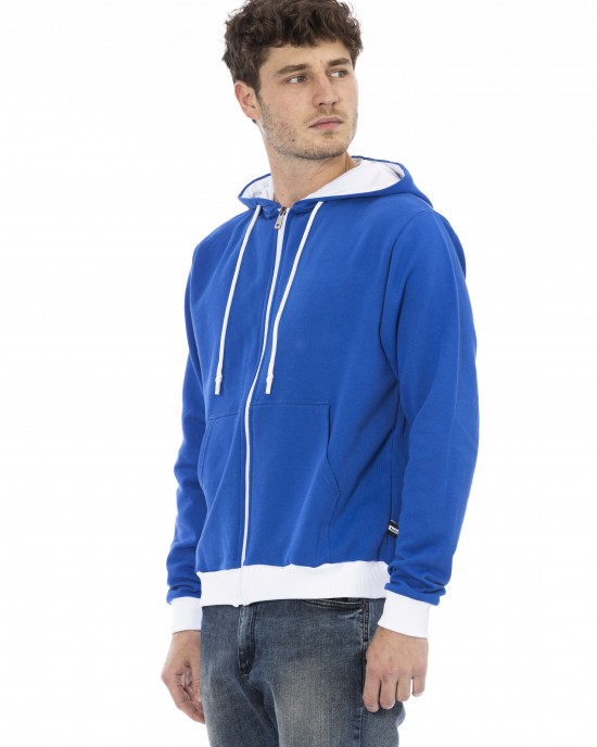 Long Sleeved Brushed Hoodie. Closure With Zip. Rear Logo.