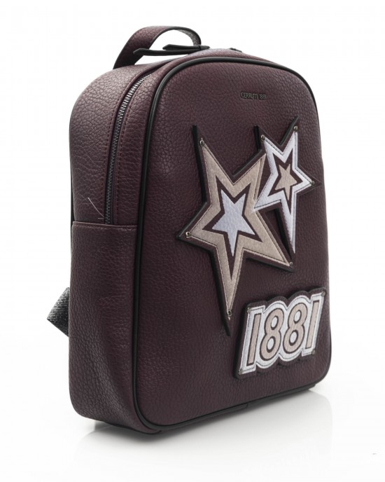 Backpack With Zip Closure. Internal Compartments. Back Pocket. Front Logo. 29*33*10