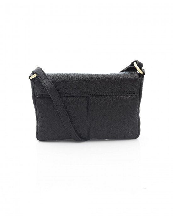 Crossbody Bag. Internal Compartments. Internal Closure With Zip. Flap With Magnetic Closure. Front Logo. 22*15*5 Cm.