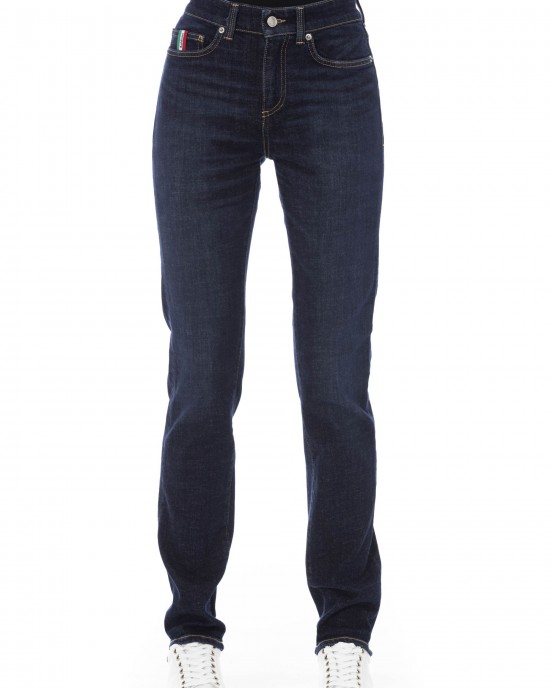 Regular Jeans With Logoed Button. Front Pockets With Tricolor Insert. Rear Pockets.