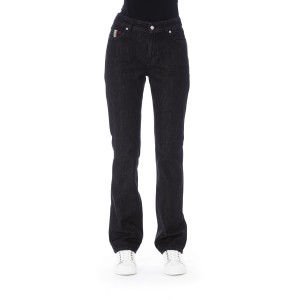 Regular Jeans With Logoed Button. Front Pockets With Tricolor Insert. Rear Pockets.