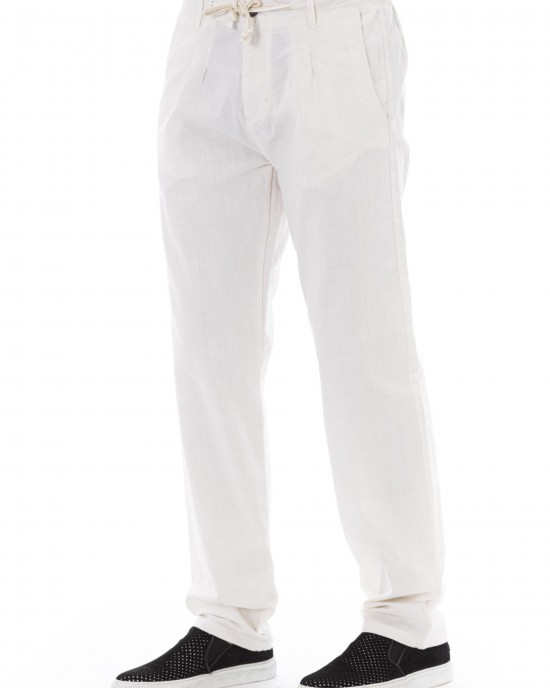 Chino Trousers. Front Zipper And Button Closure. Side Pockets. Back Welt Pockets.