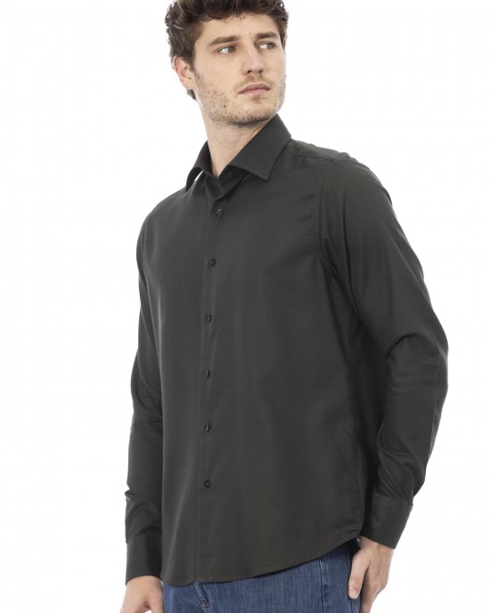 Regular Fit Shirt. Italian Collar. Front Closure With Buttons. Closure With Buttons On The Cuffs.