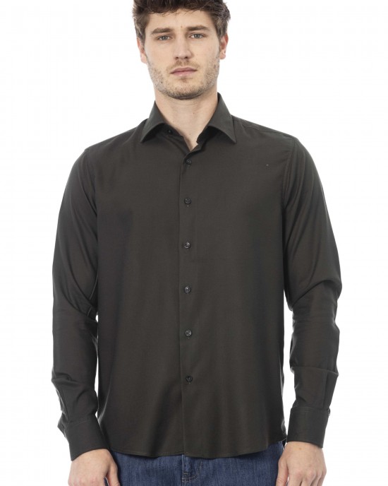 Regular Fit Shirt. Italian Collar. Front Closure With Buttons. Closure With Buttons On The Cuffs.