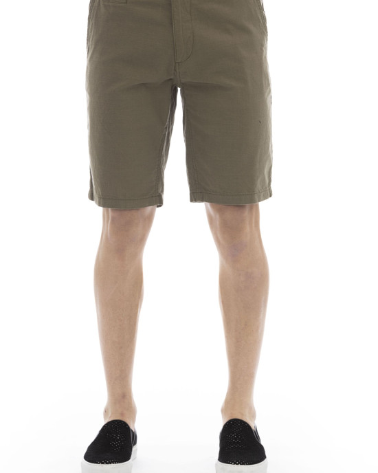 Bermuda Shorts. Solid Color Fabric. Front Zipper And Button Closure. Side Pockets. Back Welt Pockets.