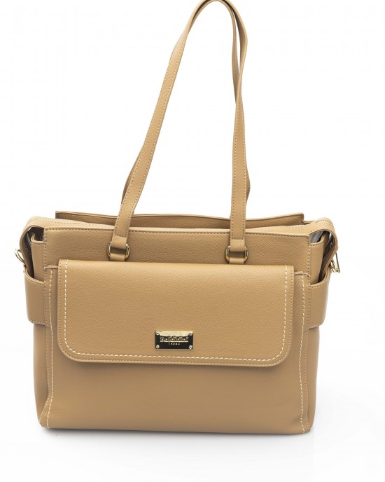 Shoulder Bag. Zip Closure. Internal Compartments. Golden Details. Front Logo. 39*29*16 Cm.