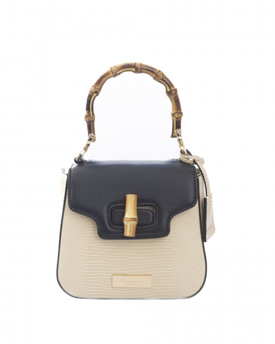 Shoulder Bag. Flap With Hook Closure. Logoed Lining. Internal Compartments. Golden Details. Front Logo. 18*8*16cm.