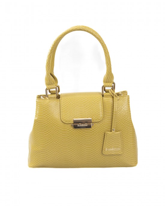 Shoulder Bag. Flap With Clip Closure. Double Compartment. Logoed Lining. Golden Details. Front Logo. 28*8*18cm.