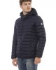 Men's Jacket With Hood. Horizontally Quilted. Customized Braces Inside That Allow The Garment To Be Worn As If It Were A Backpack. Contrasting Patch On The Left Sleeve. Wrists And Bottom With Matching Elastic. Light Padding (approximately 100g).