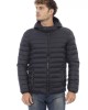 Men's Jacket With Hood. Horizontally Quilted. Customized Braces Inside That Allow The Garment To Be Worn As If It Were A Backpack. Contrasting Patch On The Left Sleeve. Wrists And Bottom With Matching Elastic. Light Padding (approximately 100g).