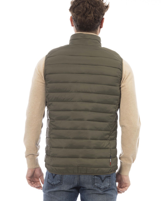 Men's Vest. Horizontally Quilted. Contrast Chest Patch. Bottom With Matching Elastic. Light Padding (approximately 100g).