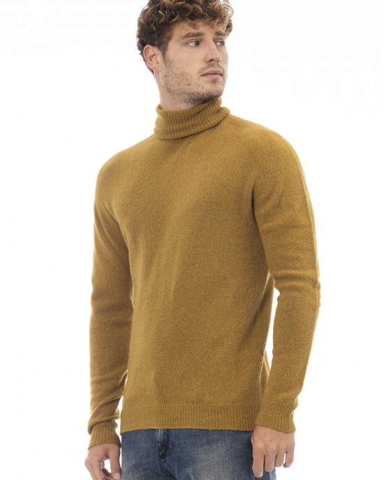 Turtleneck Sweater. Long Sleeves. Fine Rib Collar. Cuffs And Bottom Hem.