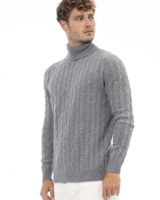 Turtleneck Sweater. Long Sleeves. Fine Rib Collar. Cuffs And Bottom Hem. Regular Fit.