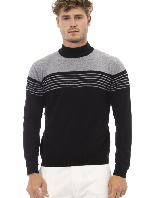 Mock Neck Sweater. Long Sleeves. Fine Rib Collar. Cuffs And Bottom Hem. Regular Fit.