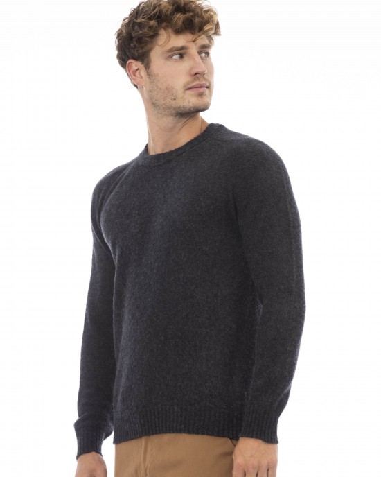 Crewneck Sweater. Long Sleeves. Ribbed Collar. Cuffs And Bottom.