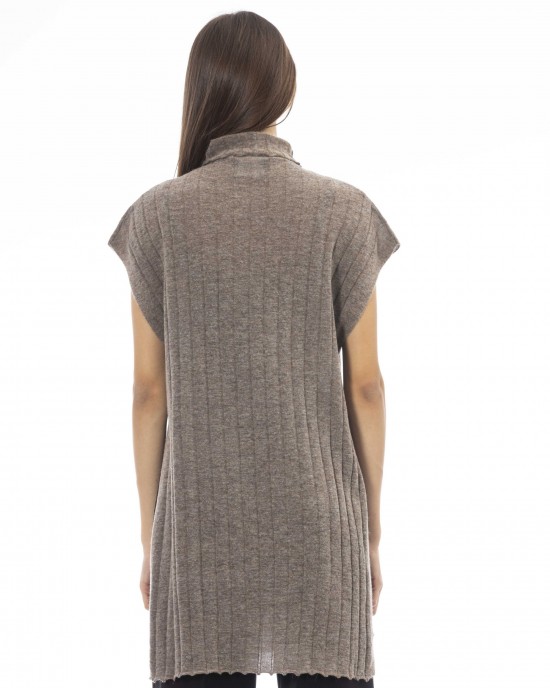 Turtleneck Sweater. Side Slits.