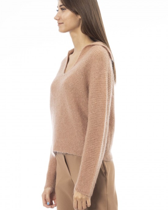 Long Sleeved T-shirt. Wide V-neckline.