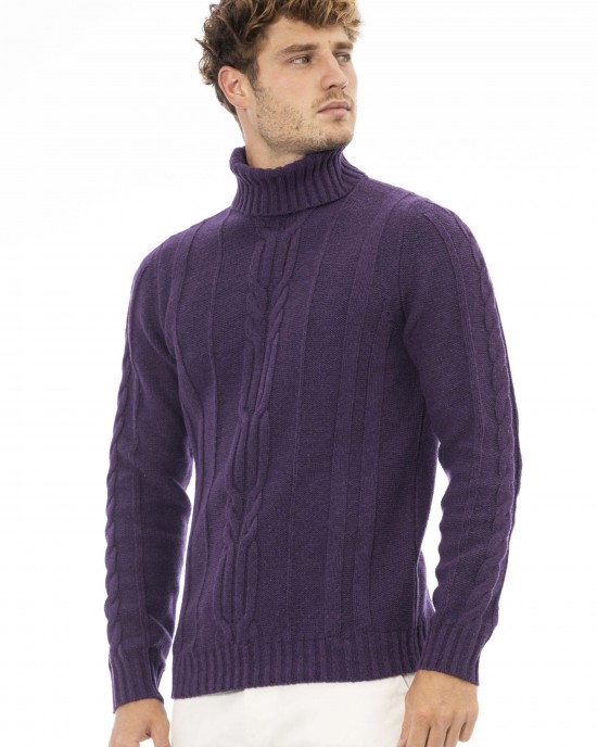 Turtleneck Sweater. Long Sleeves. Ribbed Collar. Cuffs And Bottom. Regular Fit.