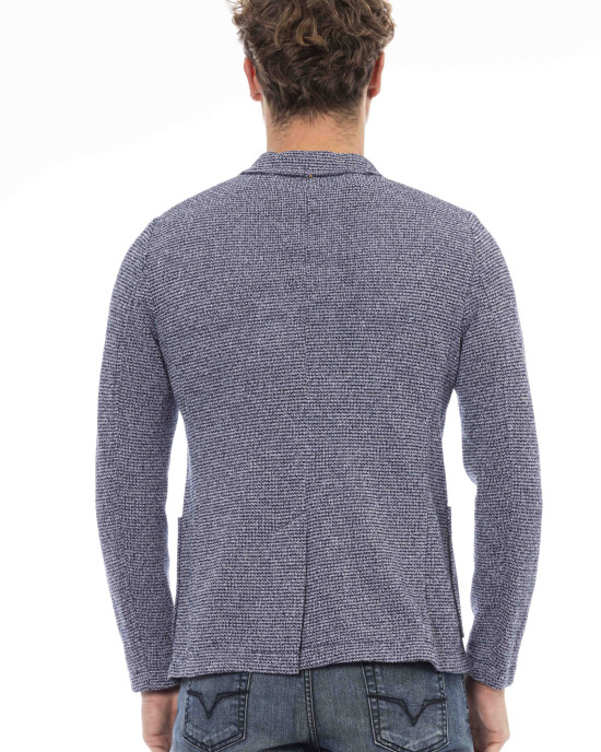 Fabric Jacket. Classic Model. Front Pockets. Button Closure.
