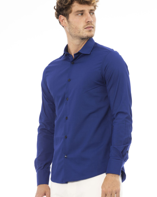 Regular Fit Shirt. Italian Collar. Front Closure With Buttons. Closure With Buttons On The Cuffs.