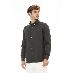 Shirt. Short Button-down Neck. Front Closure With Buttons. Button Closure On Cuffs.