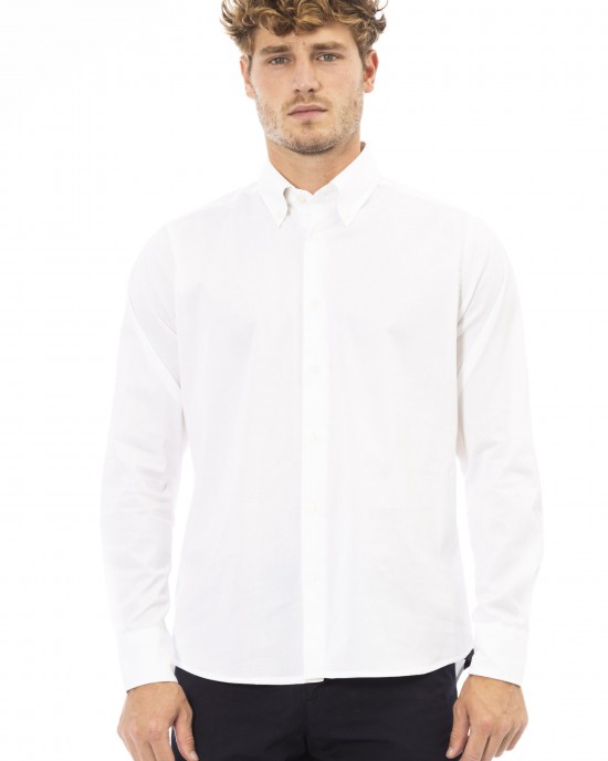 Shirt. Short Button-down Neck. Front Closure With Buttons. Button Closure On Cuffs.