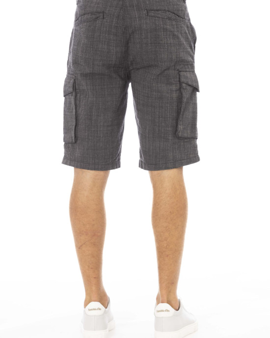 Cargo Shorts. Non Uniform Color Fabric. Front Zipper And Button Closure. Side Pockets And Pockets At The Bottom Of The Garment. Back Welt Pockets.