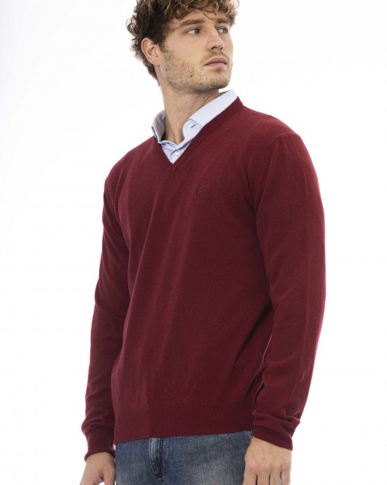 V-neck Sweater. Long Sleeves. Neck Cuffs And Bottom Of Fine Ribbed Knit. Regular Fit. Embroidered Logo.