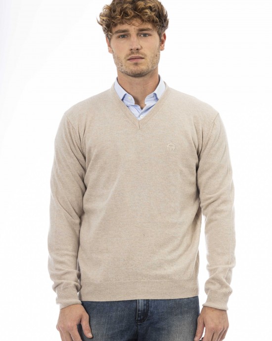 V-neck Sweater. Long Sleeves. Neck Cuffs And Bottom Of Fine Ribbed Knit. Regular Fit. Embroidered Logo.