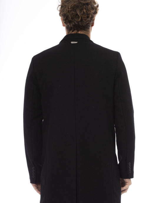 Coat With Button Closure. Side And Front Pockets.