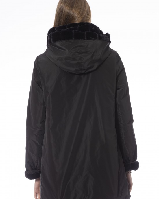 Reversible Jacket With Hood. Side Pockets. Zip Closure.