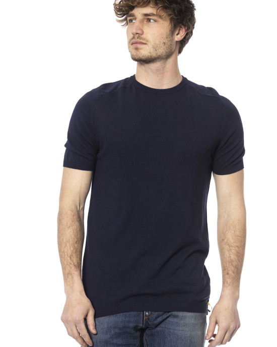 Sweater. Short Sleeves.