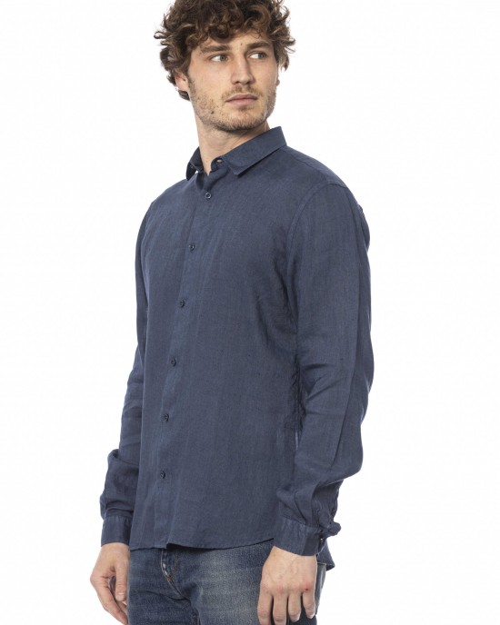 Regular Fit Shirt. Italian Collar. Front Closure With Buttons. Closure With Buttons On The Cuffs.