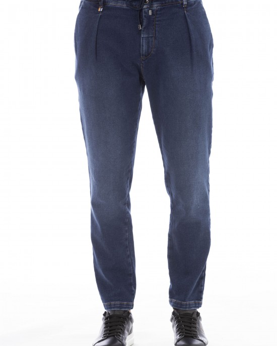 Men's Jeans With Button And Lace Closure. Front And Back Pockets. Lable With Logo.