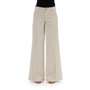 Trousers With Side Pockets And Welt Pockets On The Back.