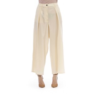 Trousers With Front And Side Pockets. Logoed Button.