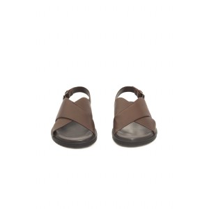 Woven Sandals In Real Leather. Adjustable Closure With Buckle. Rubber Sole.