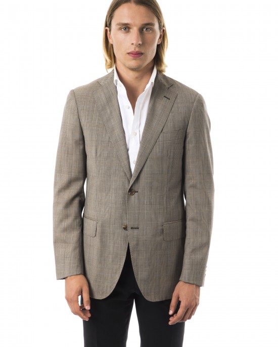 Jacket With 2 Buttons. Classic Lapels. 2 Front Flap Pockets