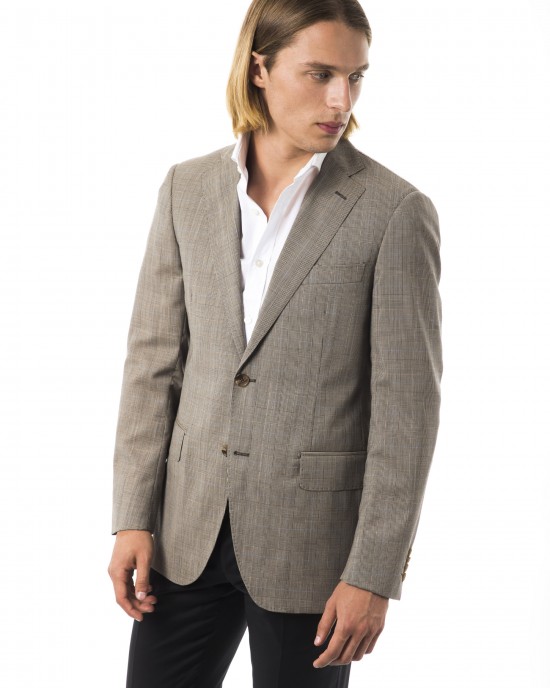 Jacket With 2 Buttons. Classic Lapels. 2 Front Flap Pockets