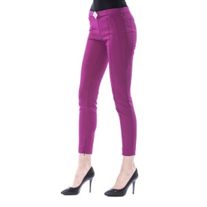 Skinny Pants. Lateral Closure With Zip. Frontal Application