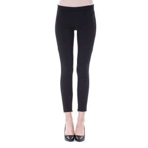 Skinny Pants. Lateral Closure With Zip. Frontal Application