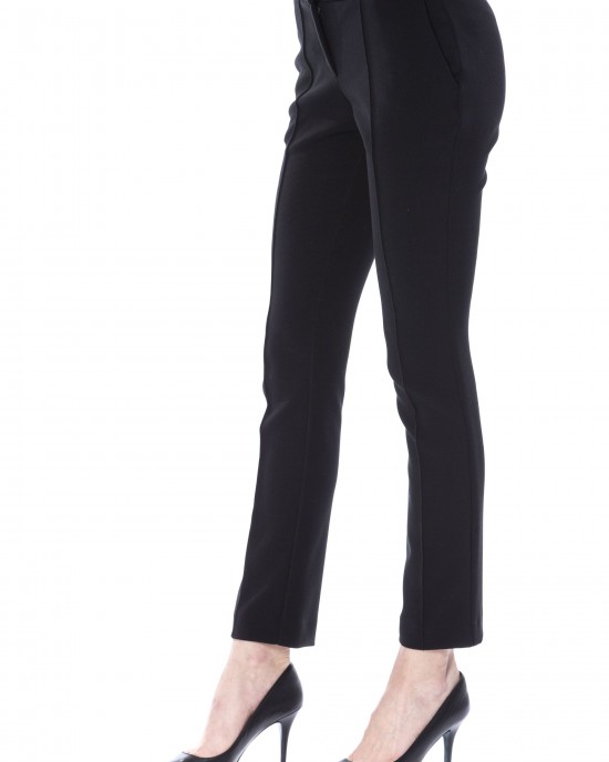 Skinny Pants. Lateral Closure With Zip. Frontal Application