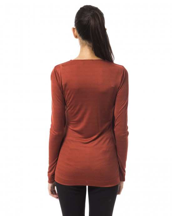 Open V-neck T-shirt. Long Sleeve