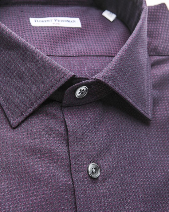 Medium Slim Collar Shirt.